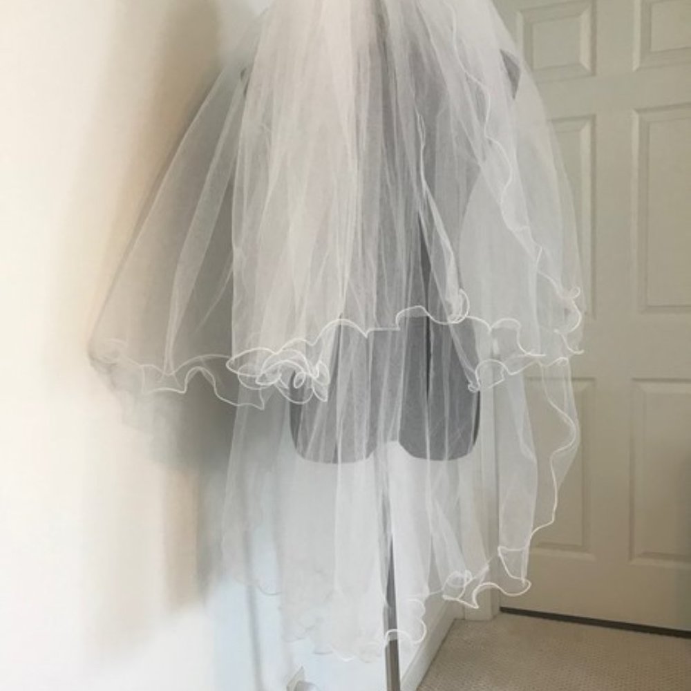 VEIL - WHITE 2 TIER